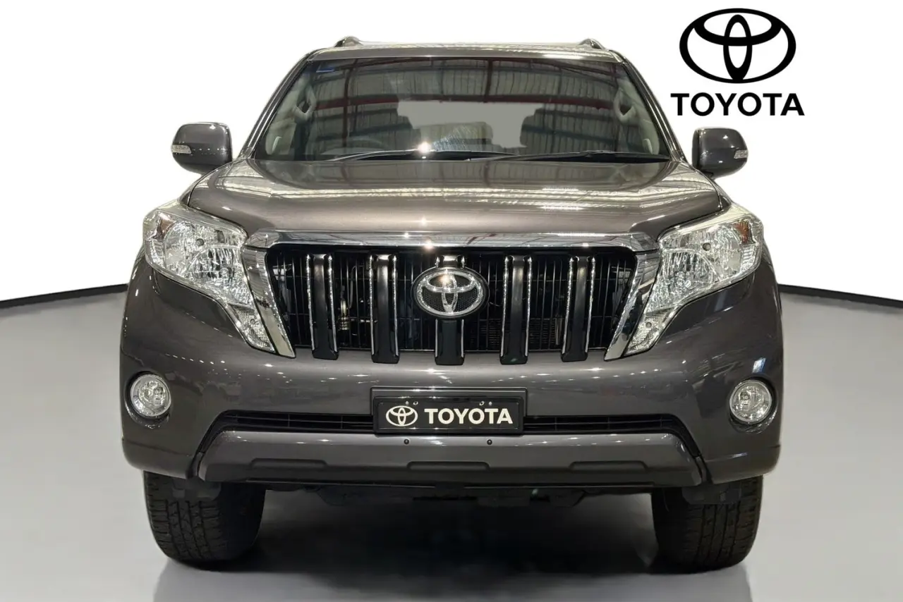 2017 Toyota Landcruiser Prado Gallery Image 2