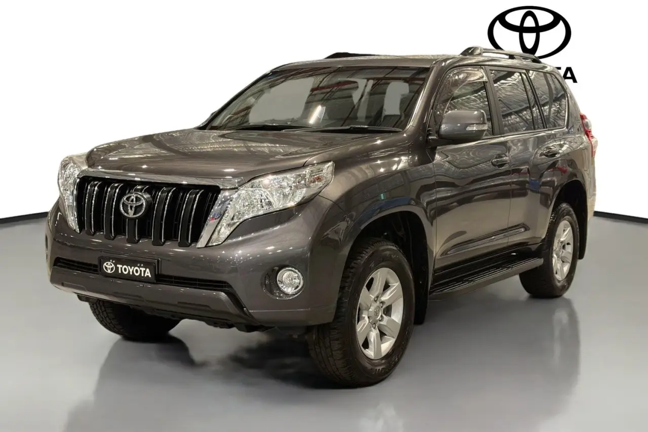 2017 Toyota Landcruiser Prado Gallery Image 4