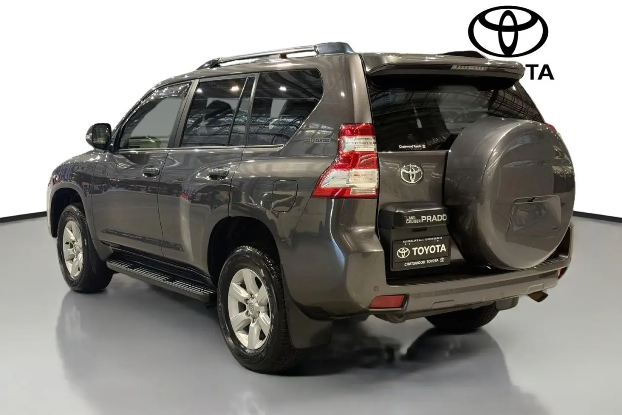 2017 Toyota Landcruiser Prado Gallery Image 6