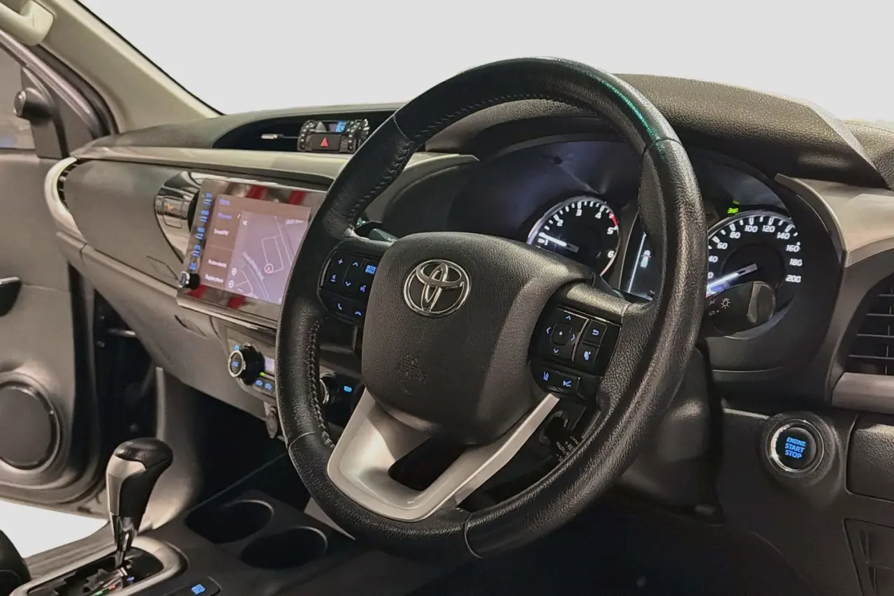 2021 Toyota Hilux Gallery Image 14