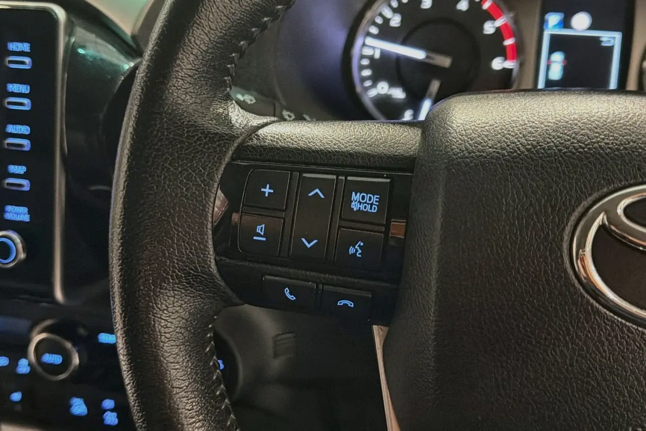 2021 Toyota Hilux Gallery Image 19