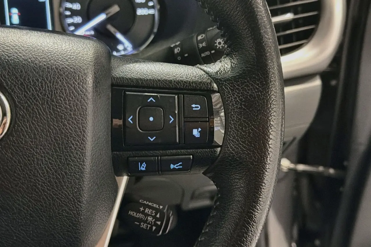 2021 Toyota Hilux Gallery Image 20