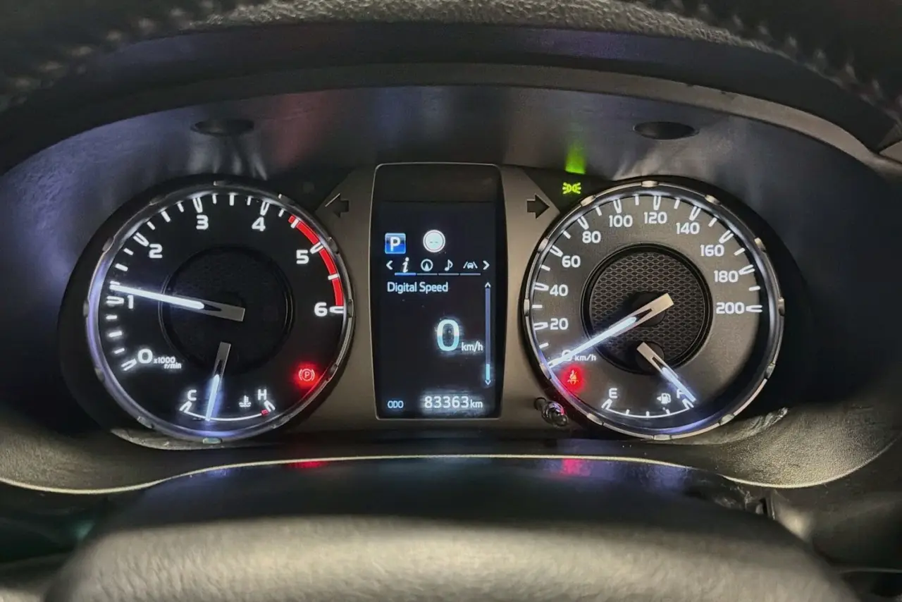 2021 Toyota Hilux Gallery Image 22