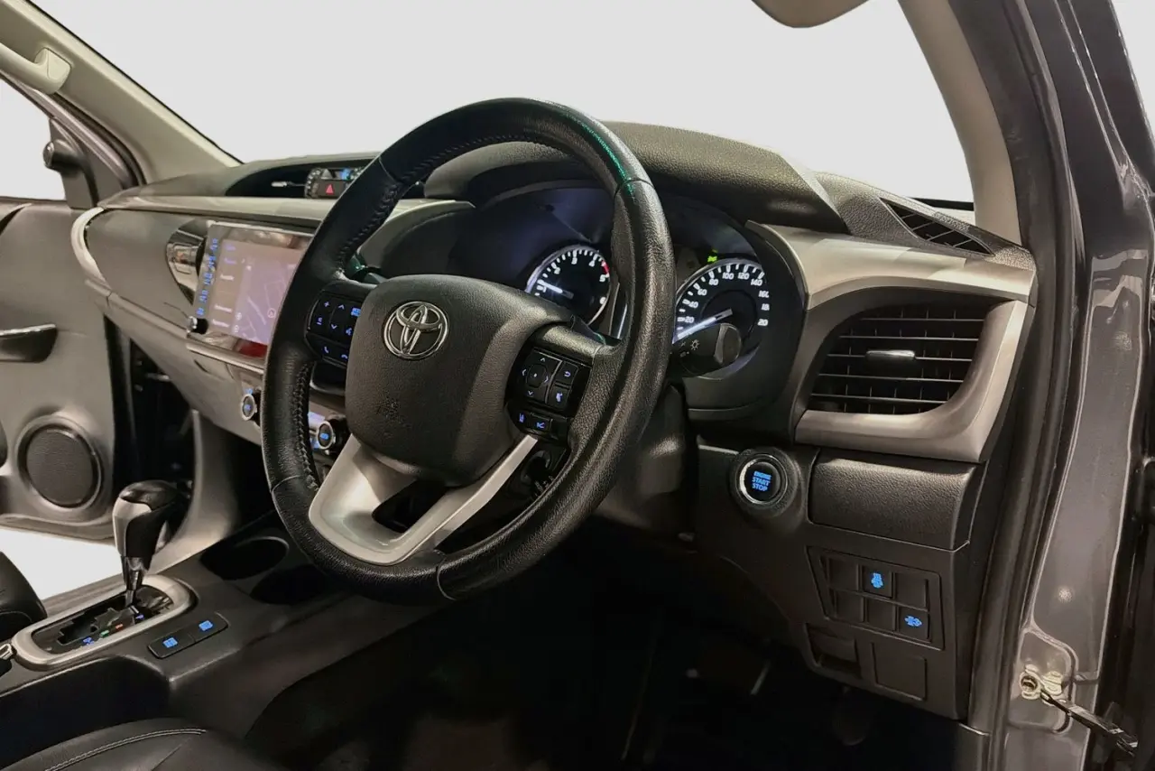 2021 Toyota Hilux Gallery Image 23
