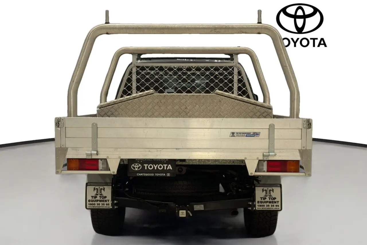 2021 Toyota Hilux Gallery Image 7