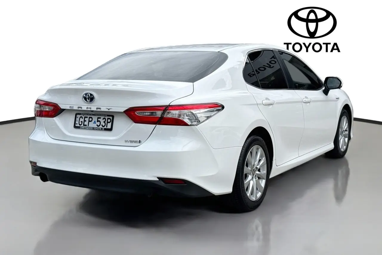 2020 Toyota Camry Gallery Image 10