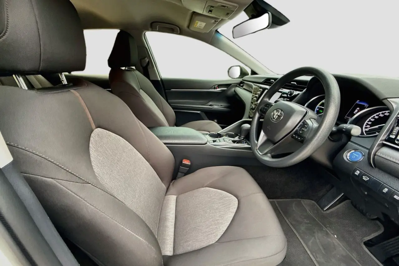 2020 Toyota Camry Gallery Image 12