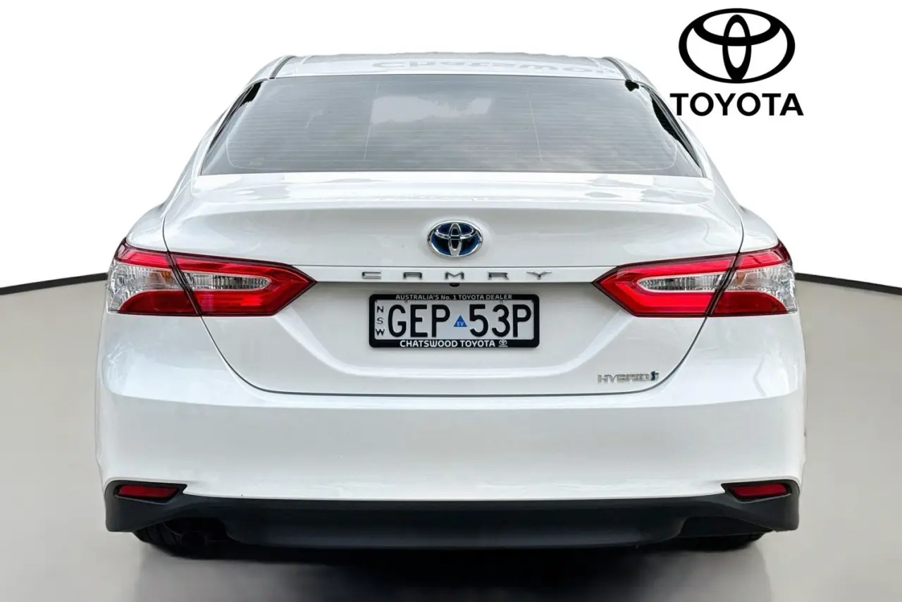 2020 Toyota Camry Gallery Image 7