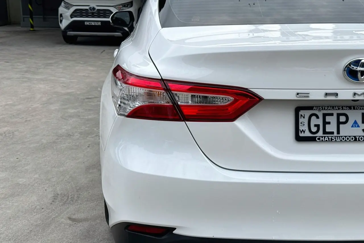 2020 Toyota Camry Gallery Image 8