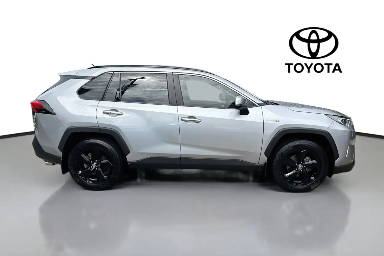 2021 Toyota RAV4 Gallery Image 11