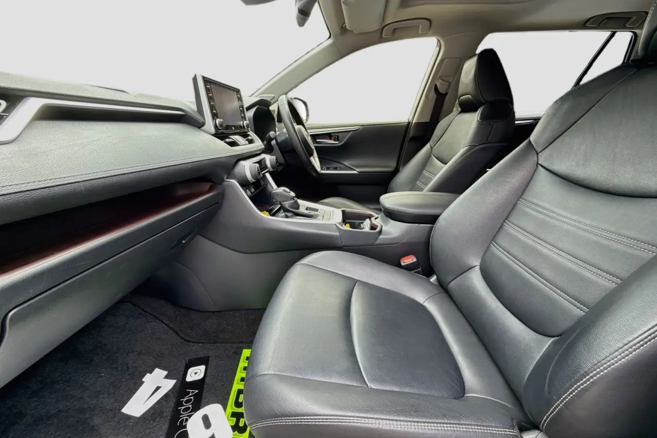 2021 Toyota RAV4 Gallery Image 25