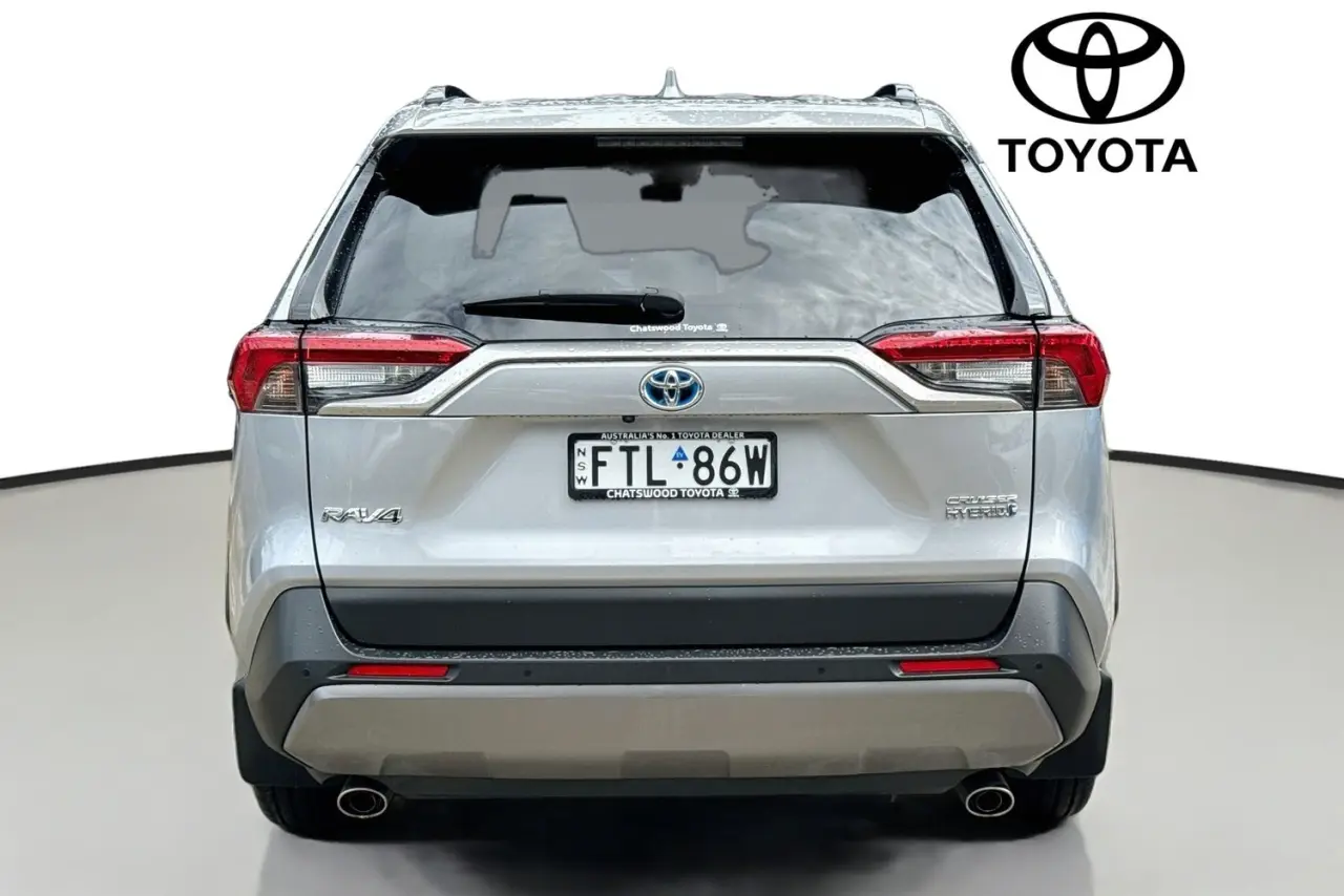 2021 Toyota RAV4 Gallery Image 7