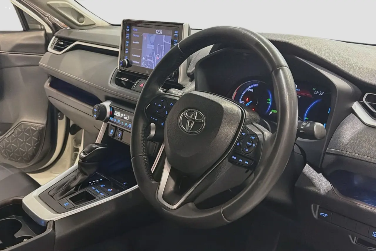 2021 Toyota RAV4 Gallery Image 14