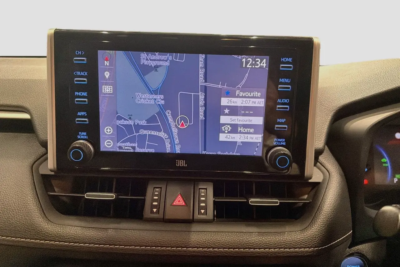 2021 Toyota RAV4 Gallery Image 17