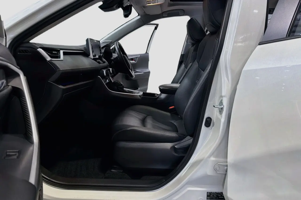 2021 Toyota RAV4 Gallery Image 25