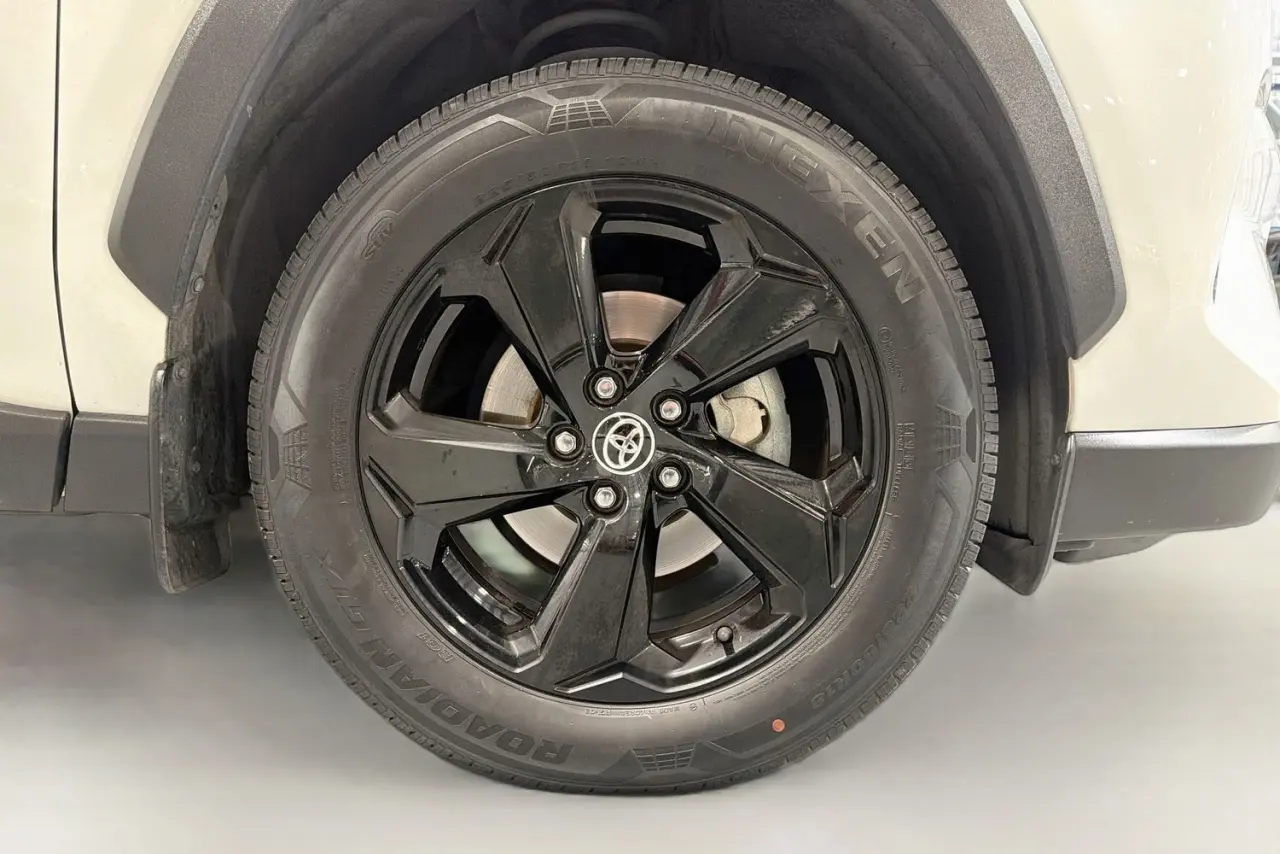 2021 Toyota RAV4 Gallery Image 28
