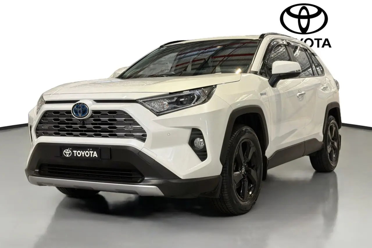 2021 Toyota RAV4 Gallery Image 4