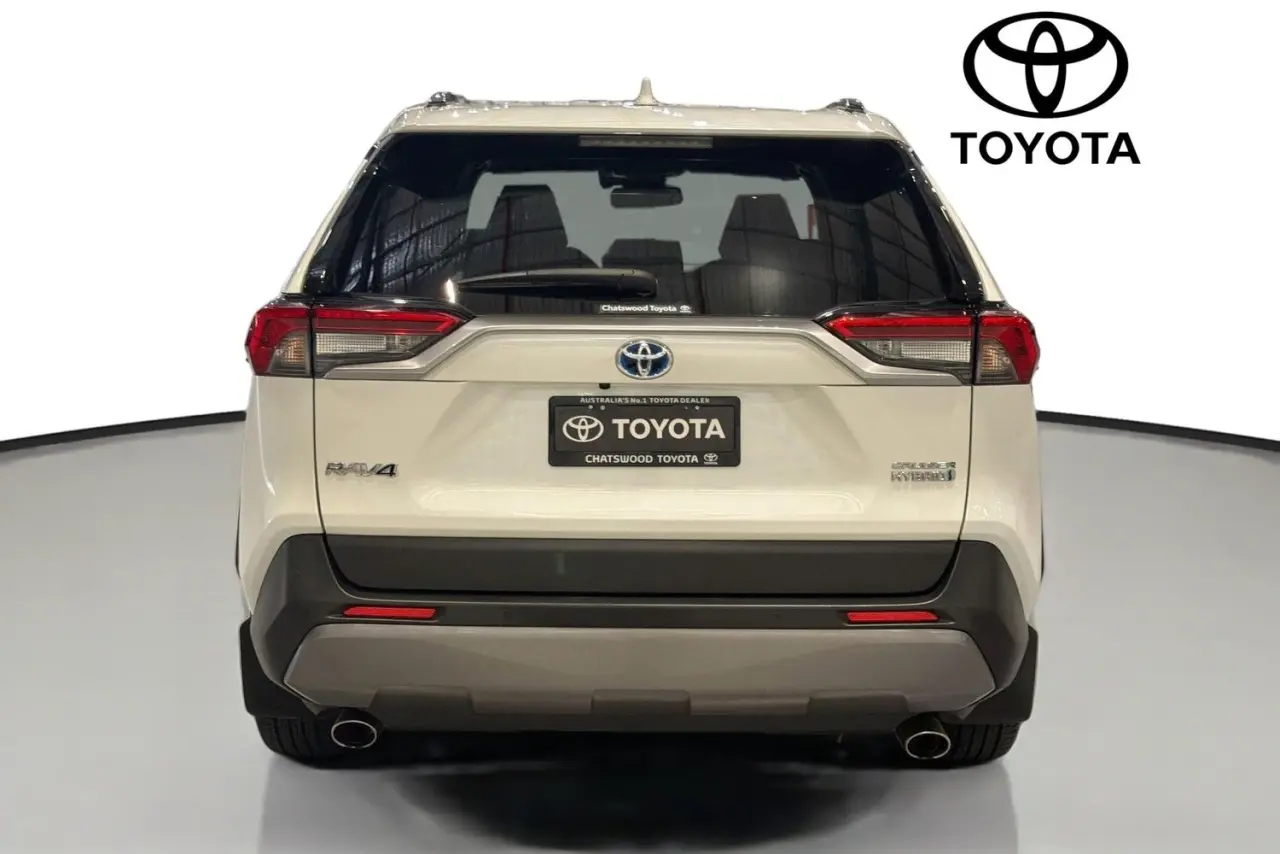 2021 Toyota RAV4 Gallery Image 7