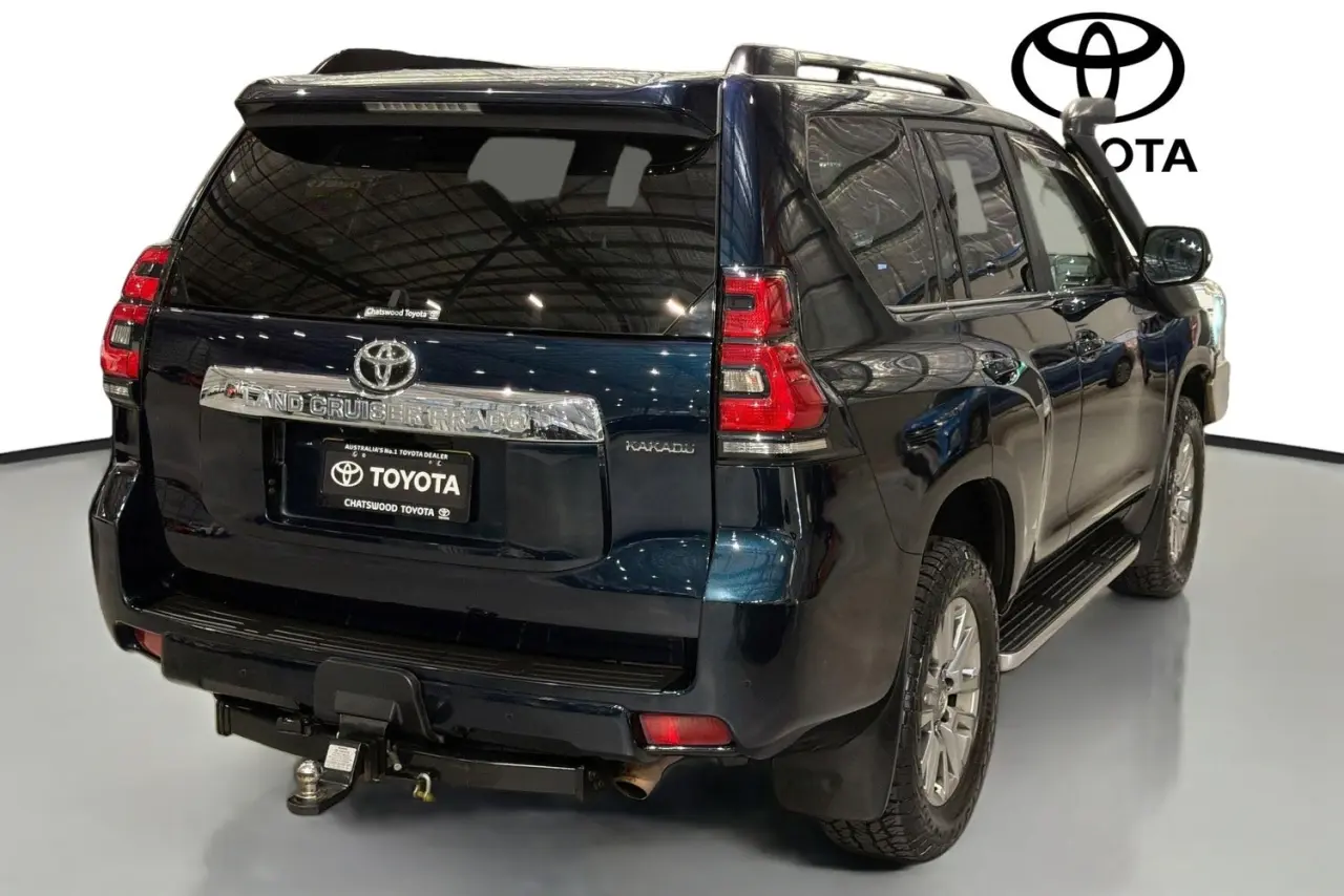 2021 Toyota Landcruiser Prado Gallery Image 10