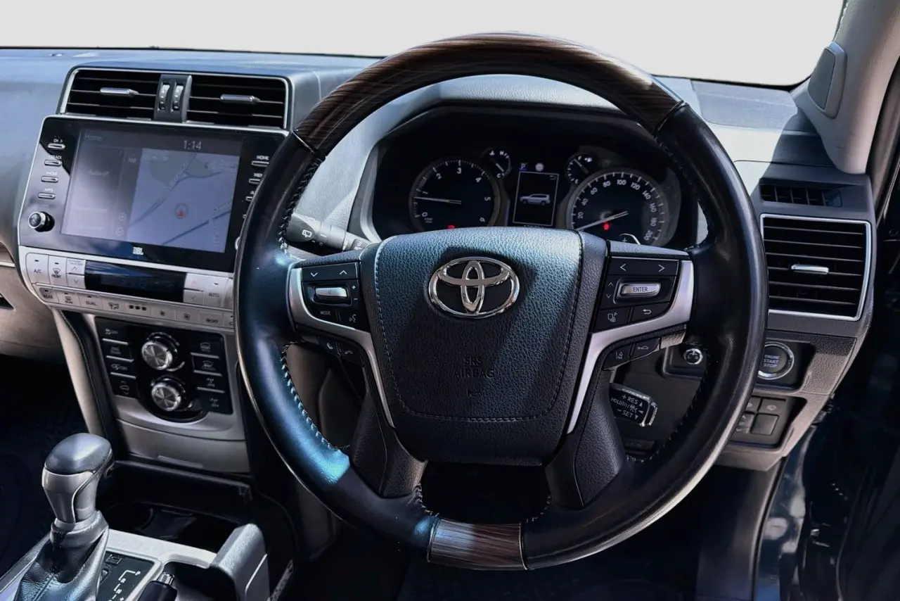 2021 Toyota Landcruiser Prado Gallery Image 21