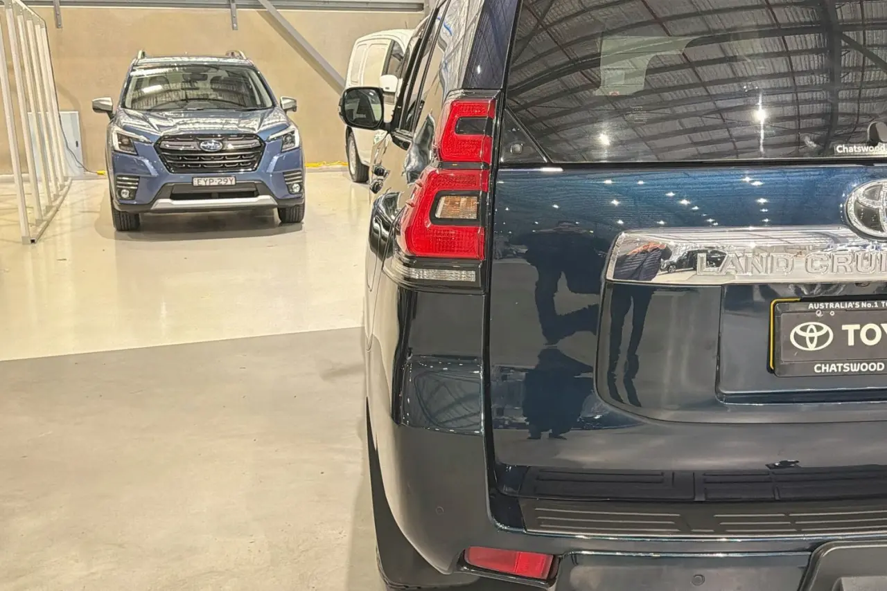 2021 Toyota Landcruiser Prado Gallery Image 8