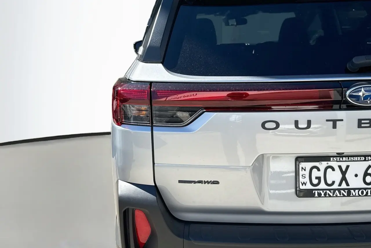 2026 Subaru Outback Gallery Image 8