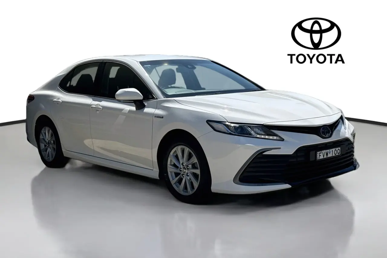 2023 Toyota Camry Gallery Image 1