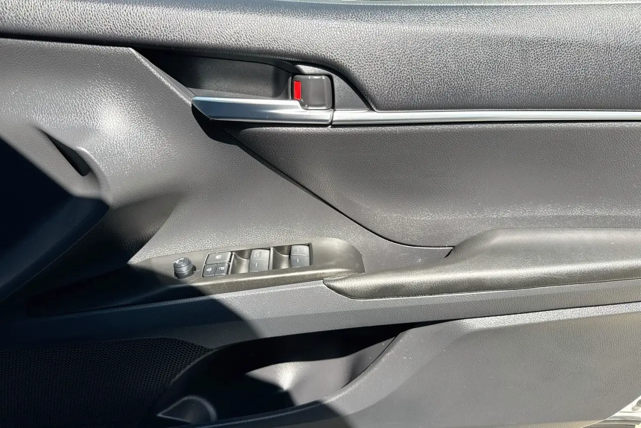 2023 Toyota Camry Gallery Image 22