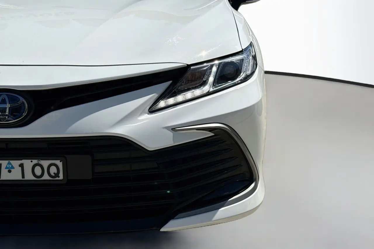 2023 Toyota Camry Gallery Image 3