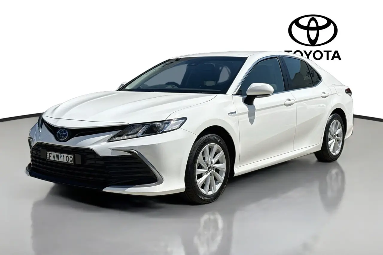 2023 Toyota Camry Gallery Image 4