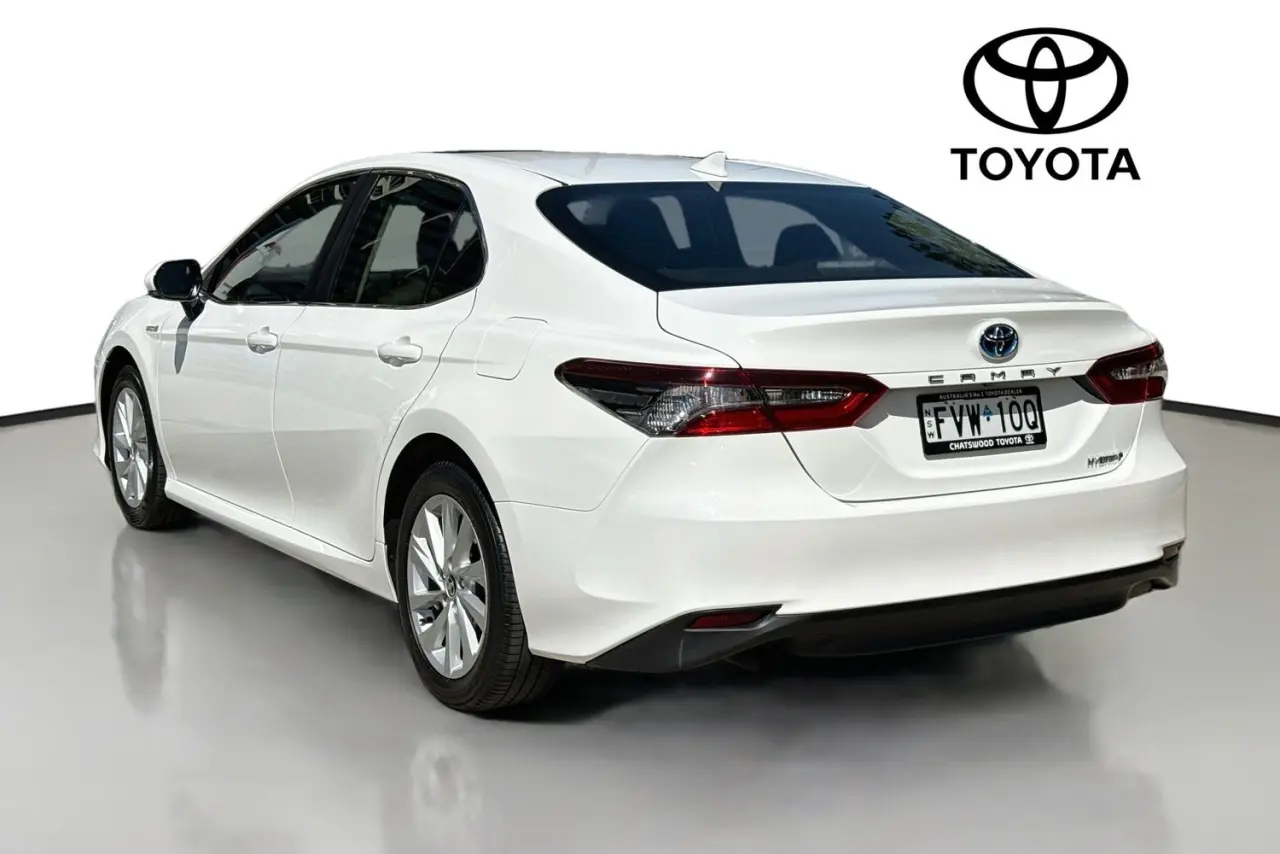 2023 Toyota Camry Gallery Image 6