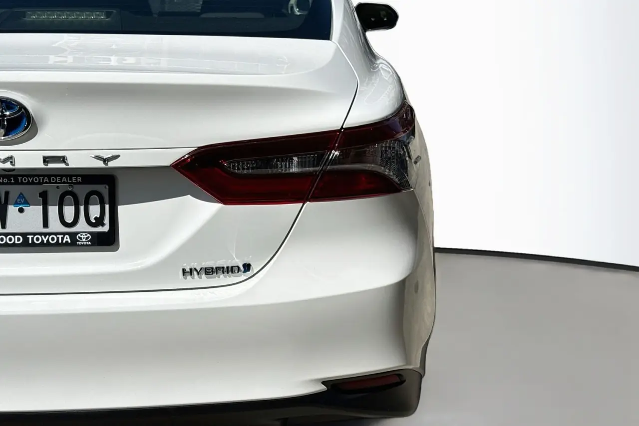 2023 Toyota Camry Gallery Image 9