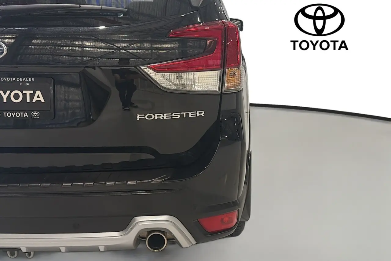2024 Subaru Forester Gallery Image 9