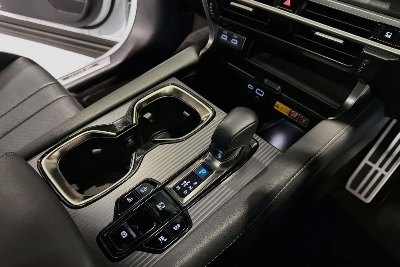 2023 Lexus RX Gallery Image 18