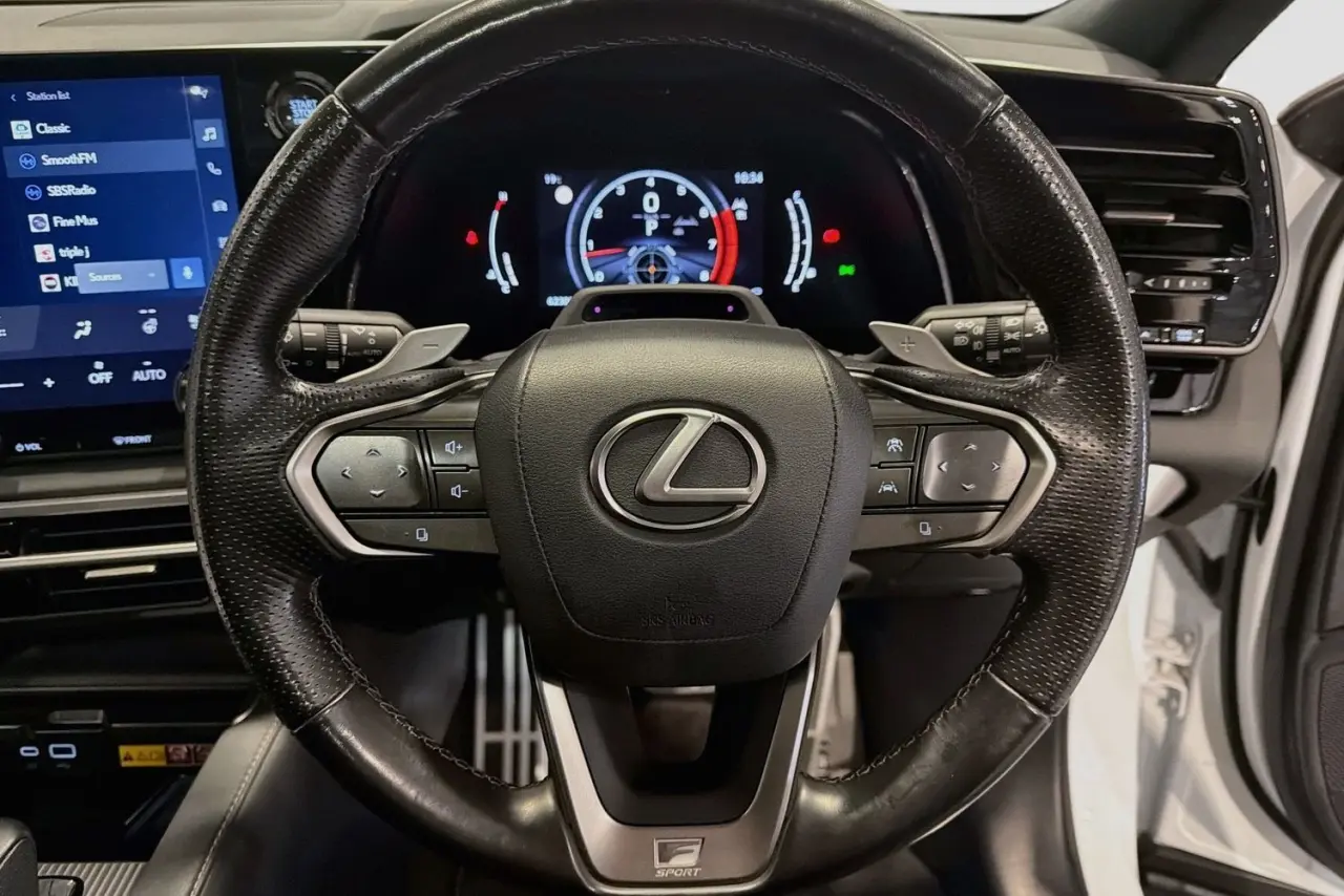 2023 Lexus RX Gallery Image 21