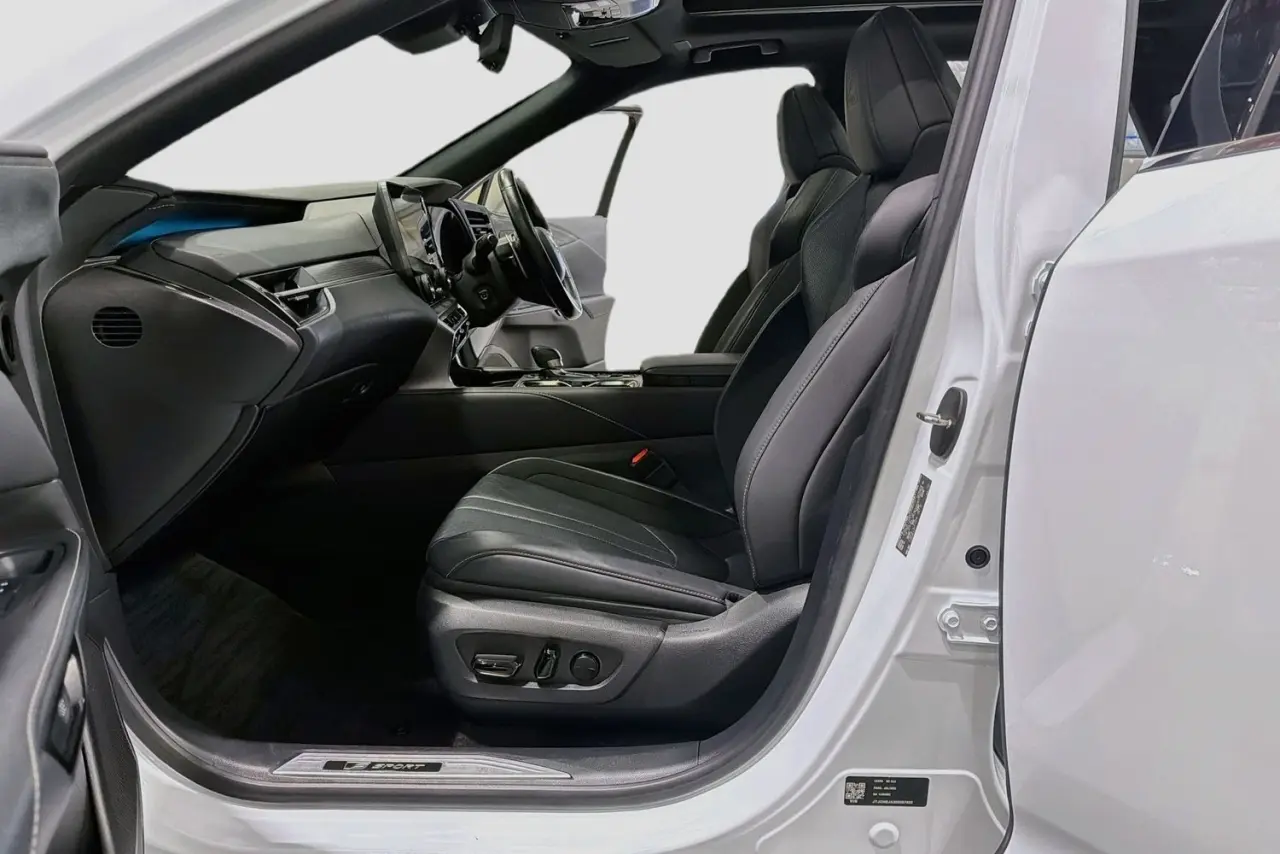 2023 Lexus RX Gallery Image 25