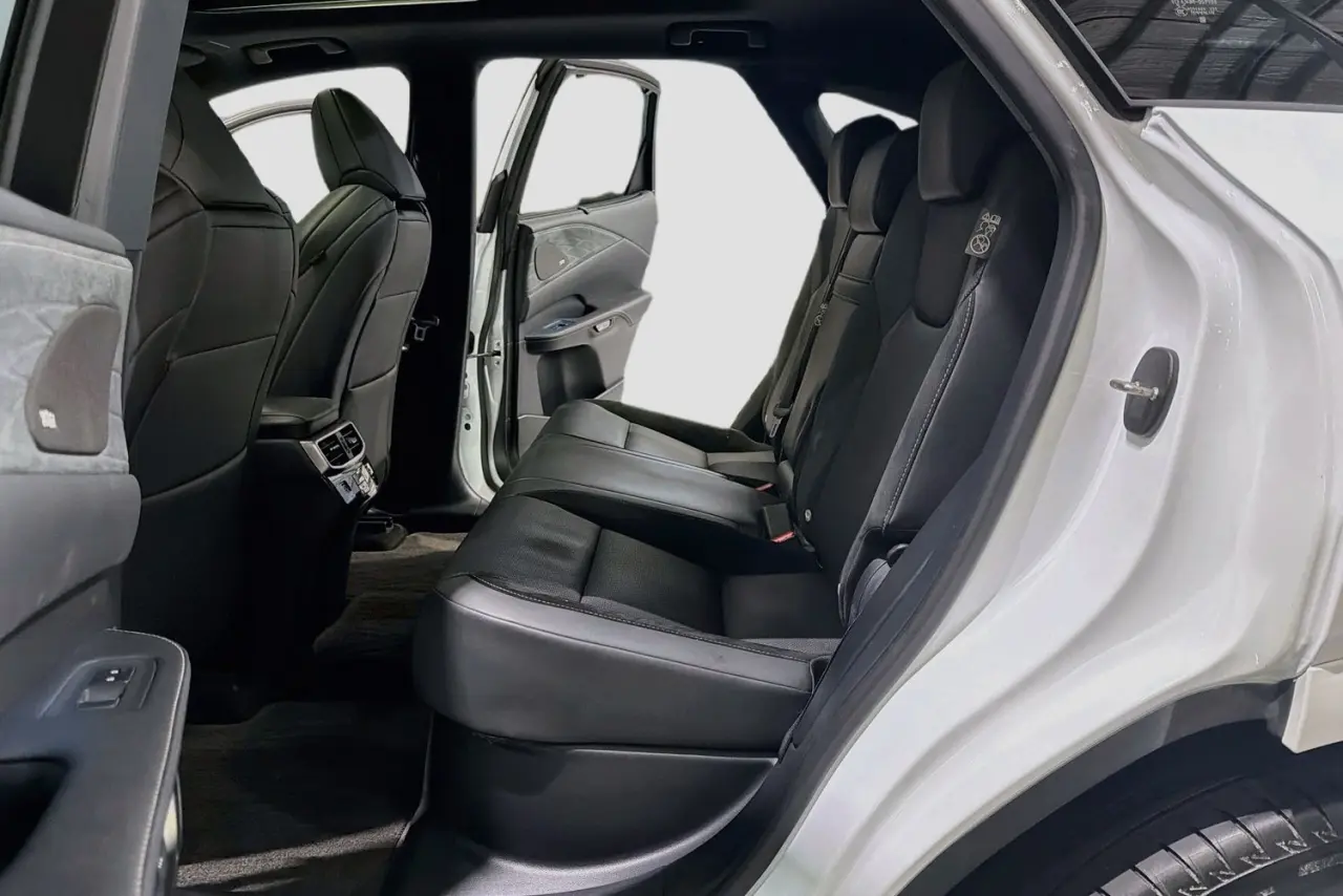 2023 Lexus RX Gallery Image 26
