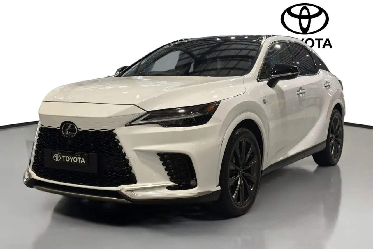 2023 Lexus RX Gallery Image 4
