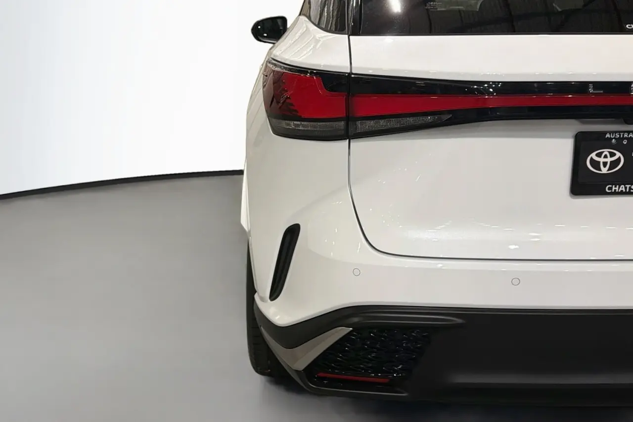 2023 Lexus RX Gallery Image 8