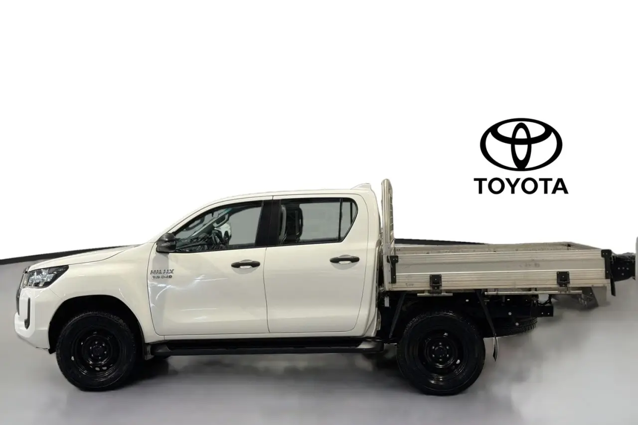 2022 Toyota Hilux Gallery Image 5