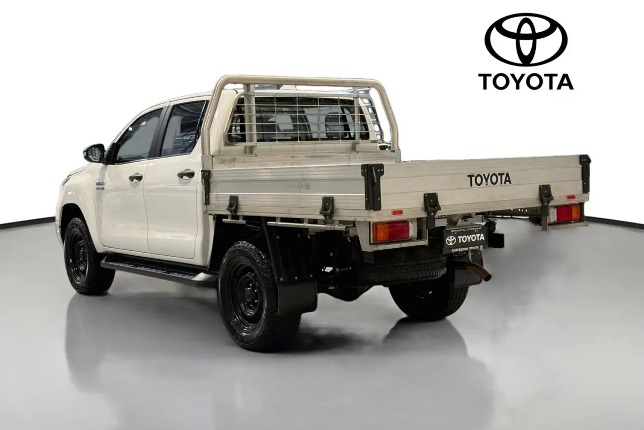 2022 Toyota Hilux Gallery Image 6