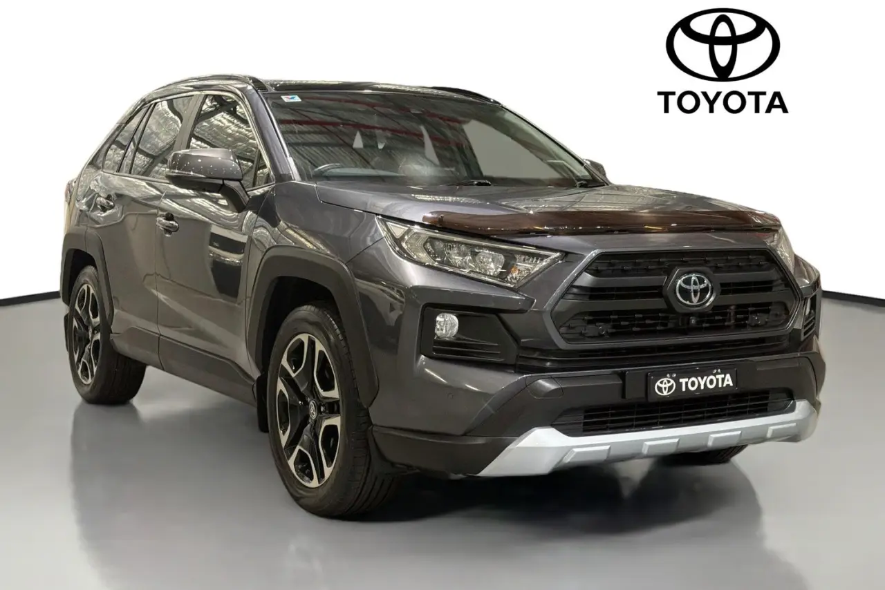 2021 Toyota RAV4 Image