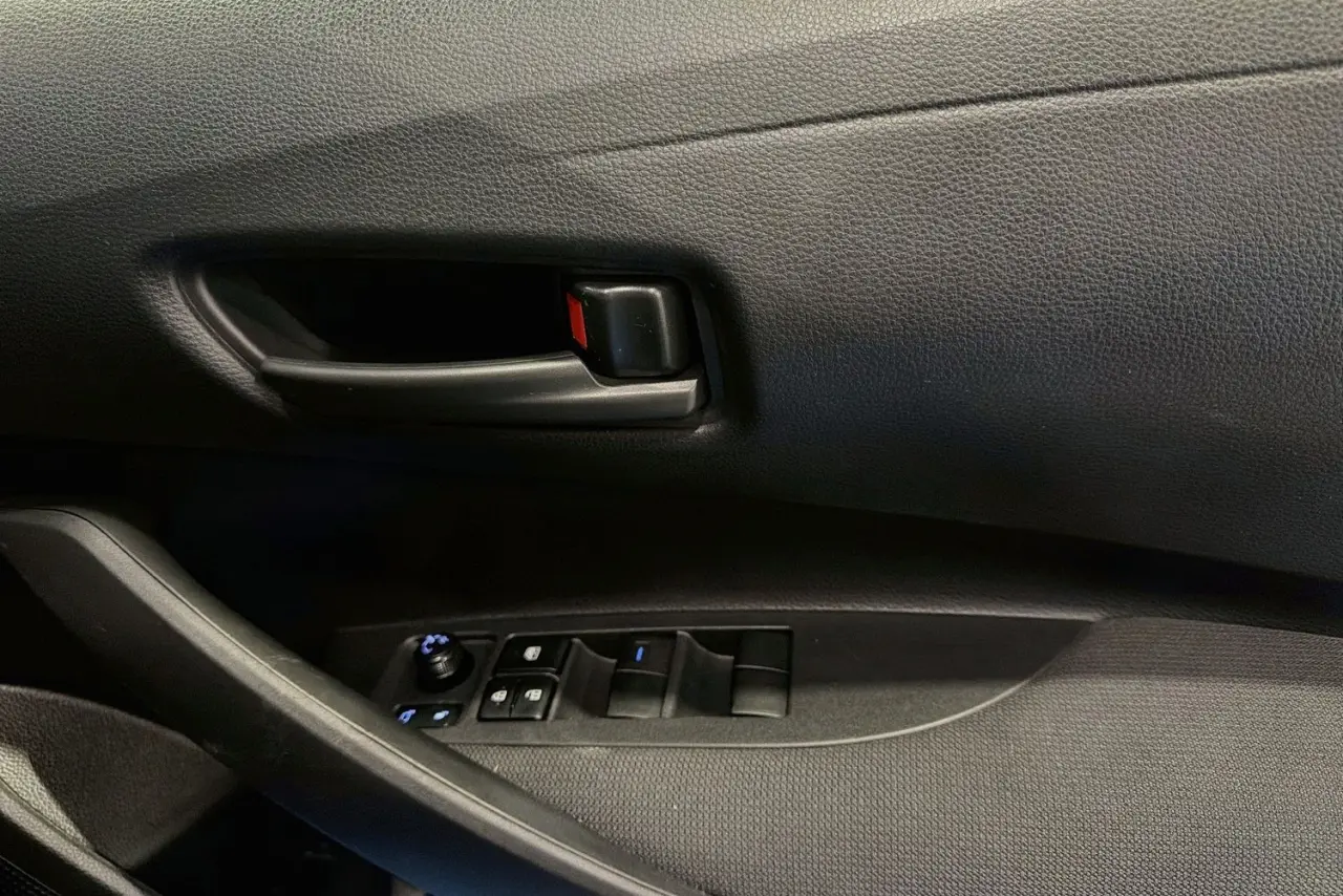 2021 Toyota Corolla Gallery Image 24