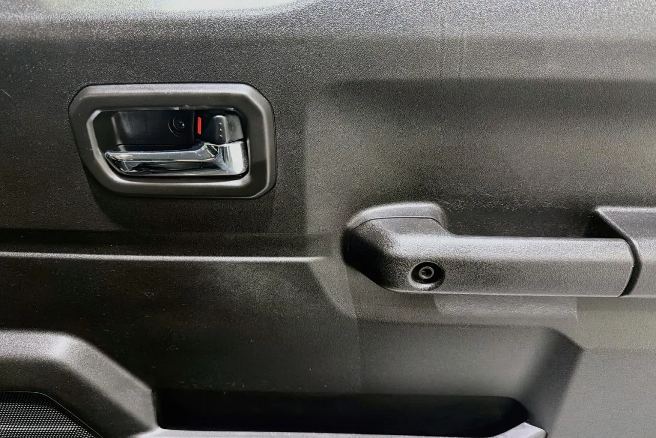 2024 Suzuki Jimny Gallery Image 24