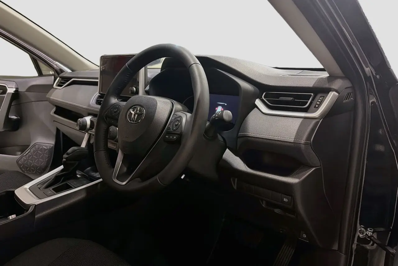 2025 Toyota RAV4 Gallery Image 23