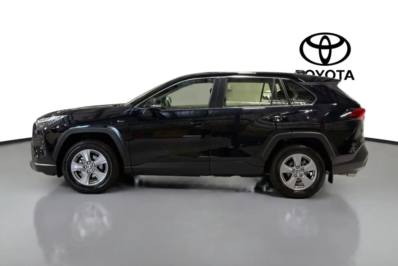 2025 Toyota RAV4 Gallery Image 5