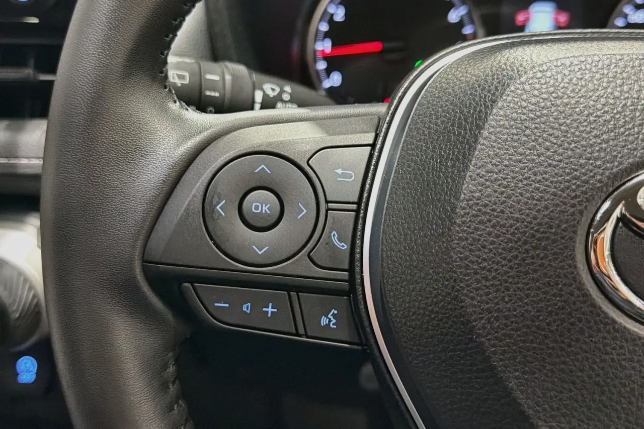 2022 Toyota RAV4 Gallery Image 19