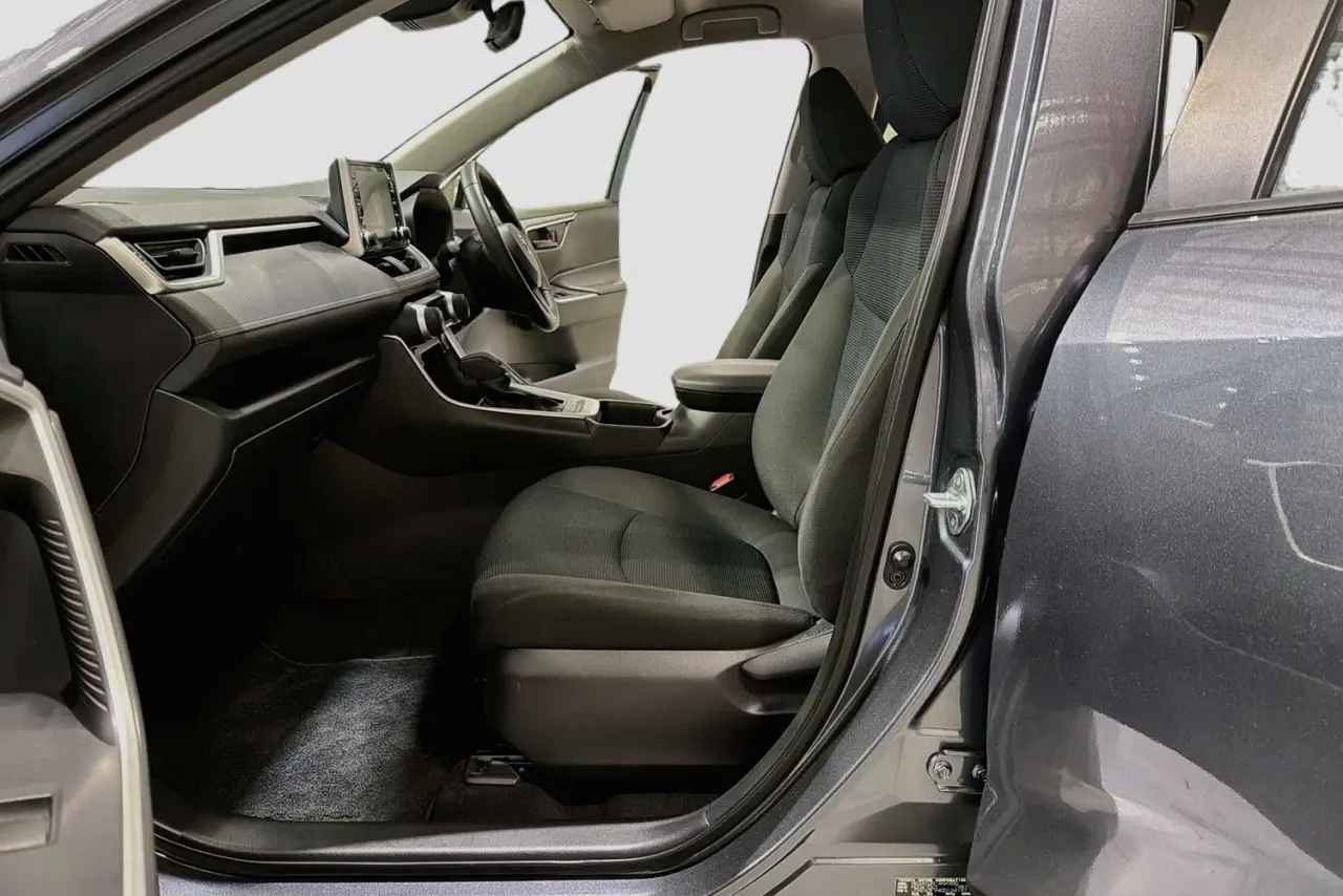 2022 Toyota RAV4 Gallery Image 25