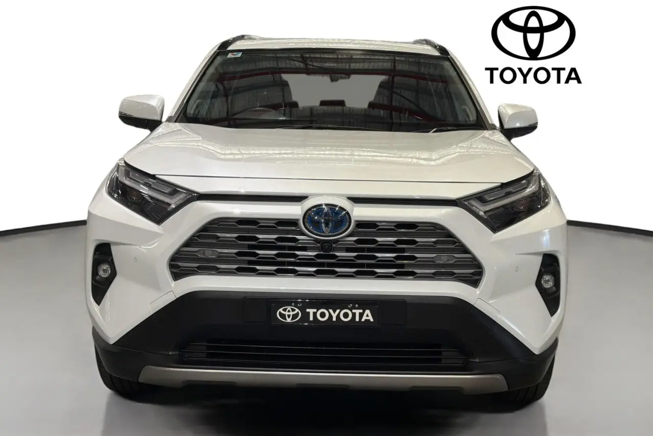 2024 Toyota RAV4 Gallery Image 2