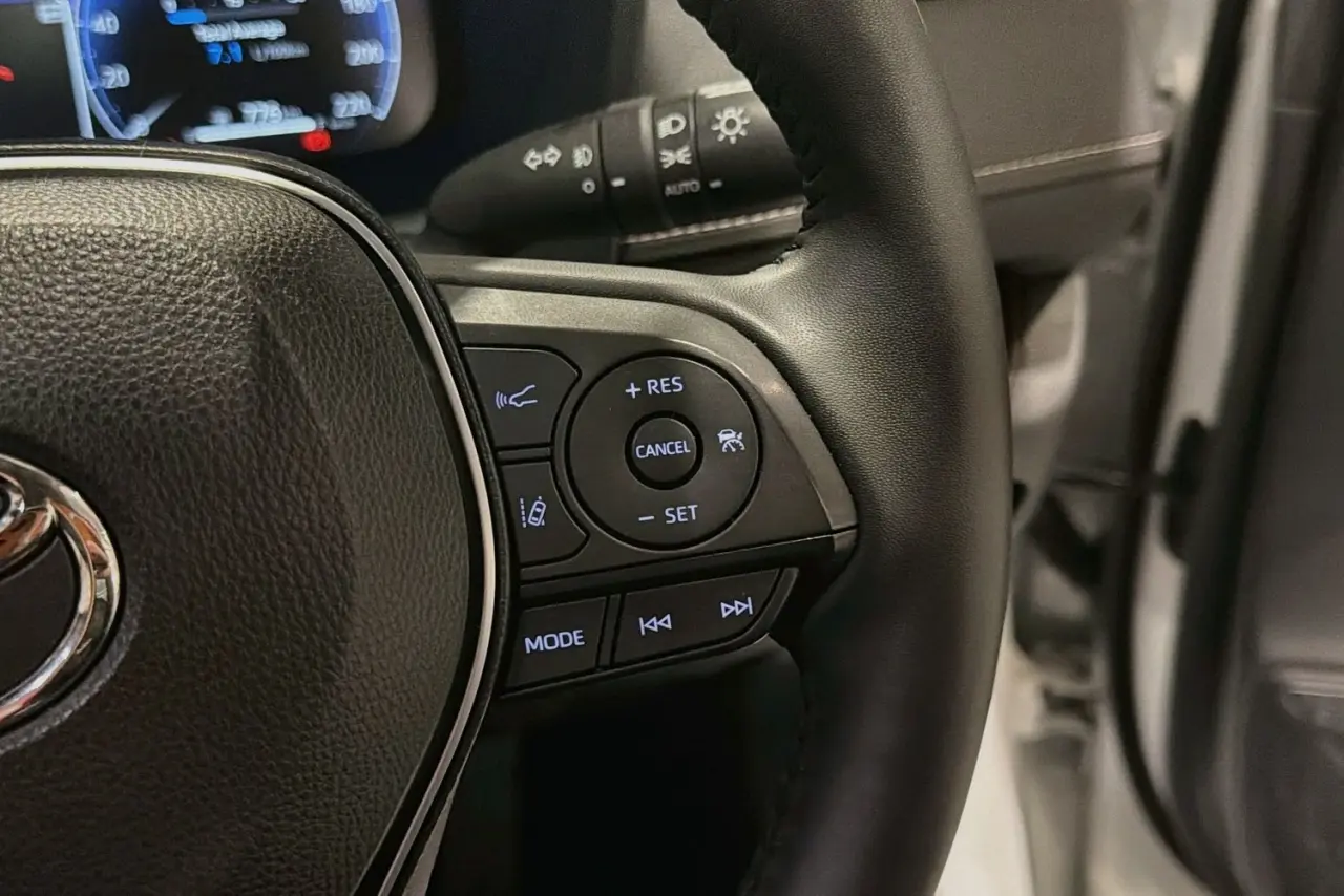 2024 Toyota RAV4 Gallery Image 20